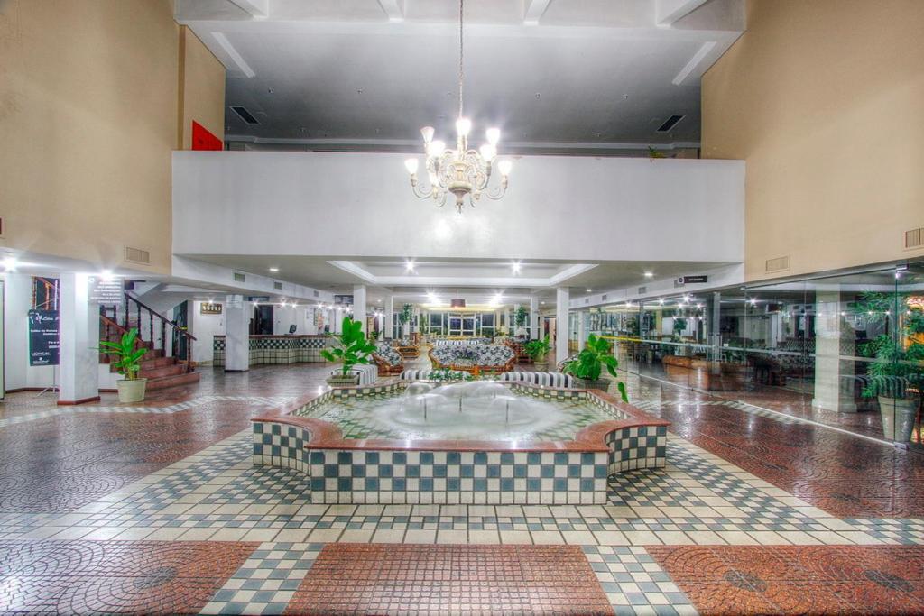 Camboa Hotel Paranagua Luaran gambar